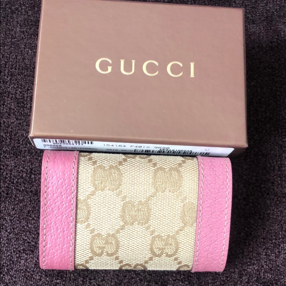 GUCCI 6 Key Holder - Picture 5 of 6